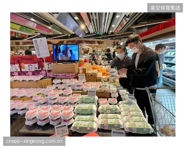 履约中心在追求开箱体验感时产生的过度包装，正以“品牌形象”之名，形成对环保理念的巨大讽刺